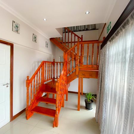 The Meritus Guest House Westville エクステリア 写真